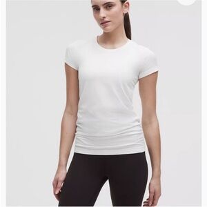 NEW ✨Lululemon Athletica White Swiftly size 6